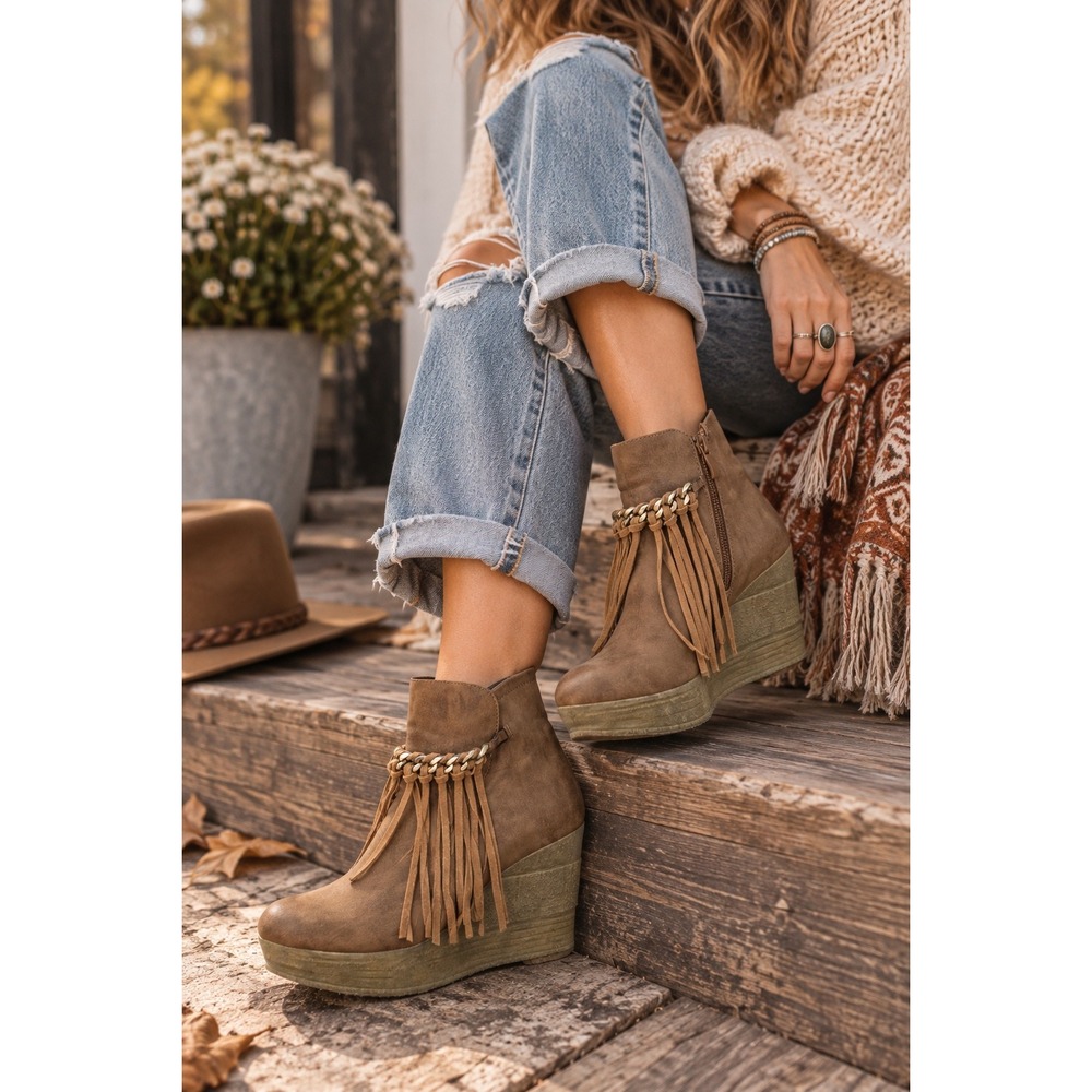 Sbicca Zepp Wedge Fringe Ankle Booties Brown Boho Platform Boots Size 10